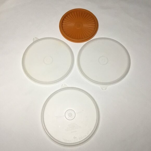 Tupperware lids replacement parts qty. 4 round orange, white - Picture 1 of 4